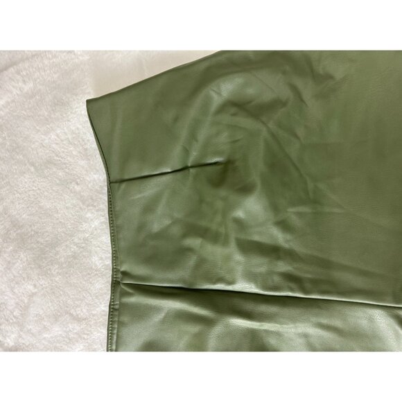 Altar'd State Women's Olive Green Leather Skort Size SMALL NWT - Picture 9 of 14